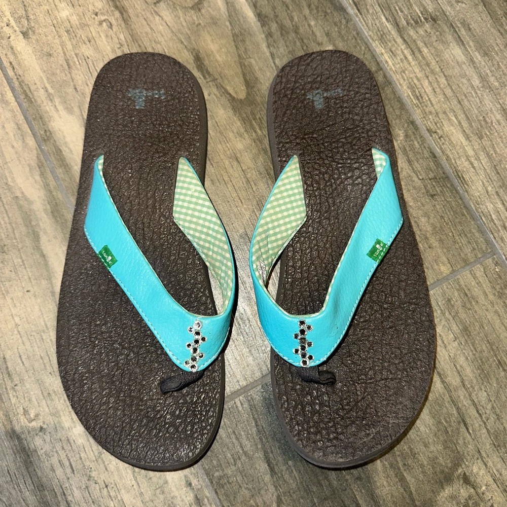 Sanuk Slip Ons Thong Sandals - Women’s